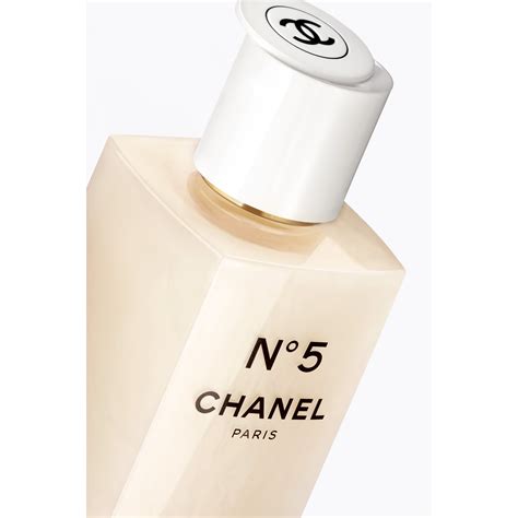 chanel 5 douchegel|CHANEL N°5 The Shower Gel .